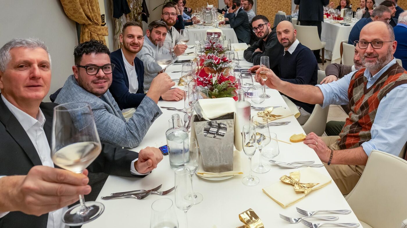 Buone Feste a tutti! Natale 2024