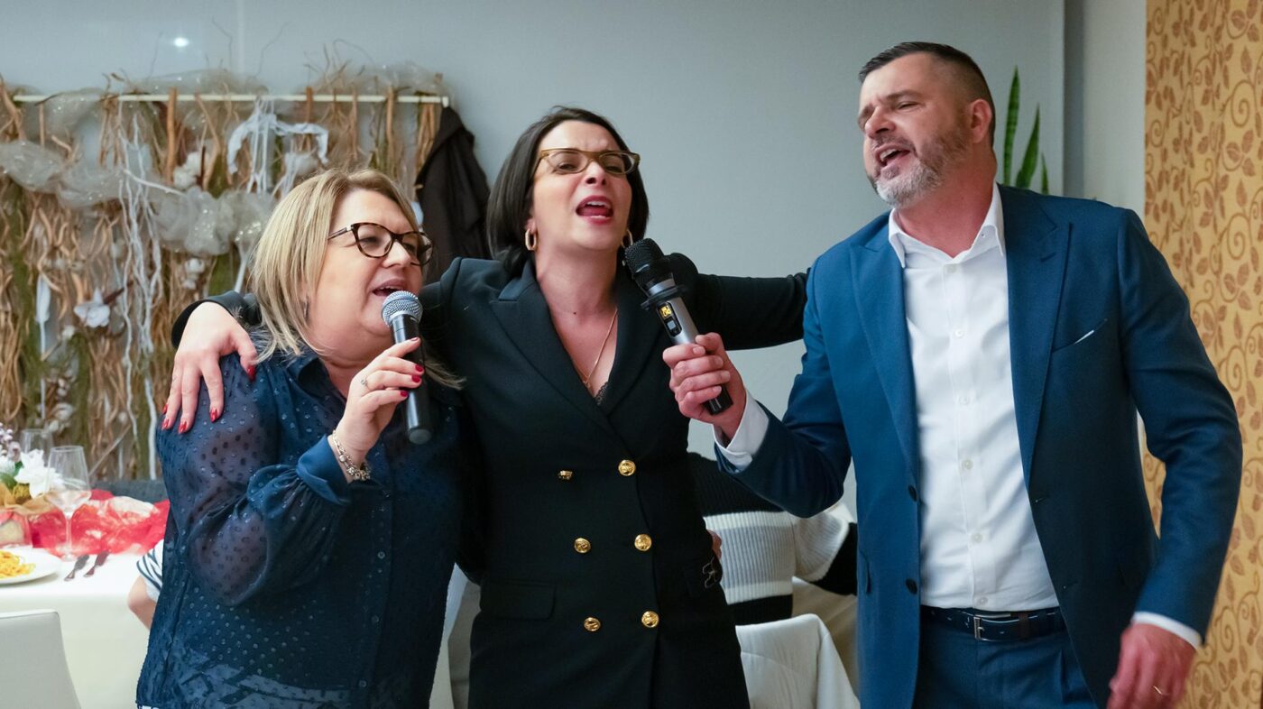 Patrizia. Lucia e Milos. Natale 2024