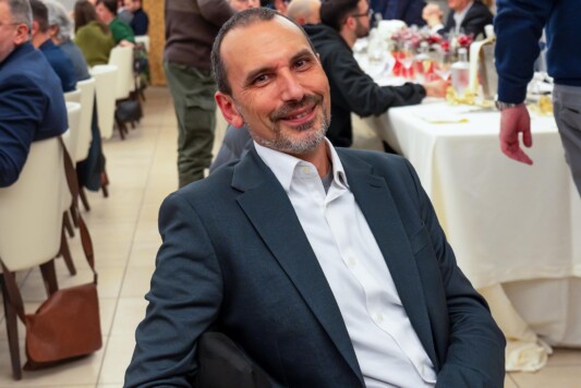 A volte sorride anche lui...