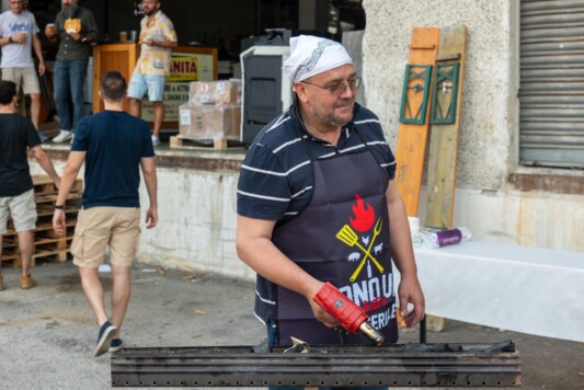 Donato Colleluori, CEO di Gruppo Xera, cucina durante cena aziendale 2022