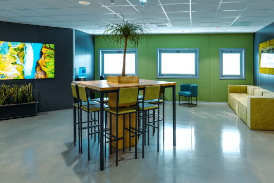 Sede Gruppo Xera centro commerciale Ibisco Città Sant’Angelo Pescara – azienda innovazione tecnologia sostenibilità Abruzzo